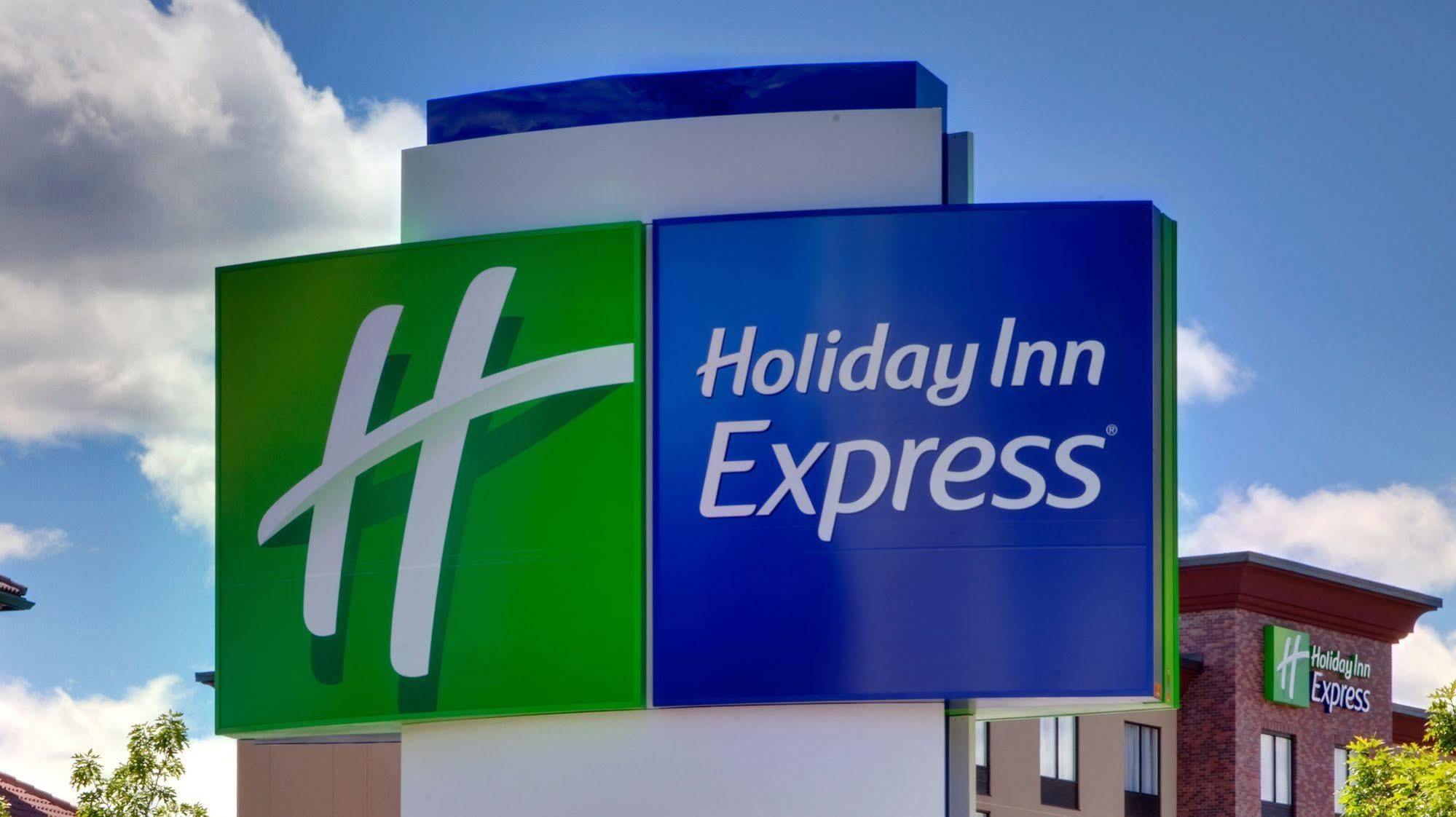 Express & - By Ihg 3*